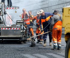 В Москве укрепят дороги для проезда большегрузного транспорта